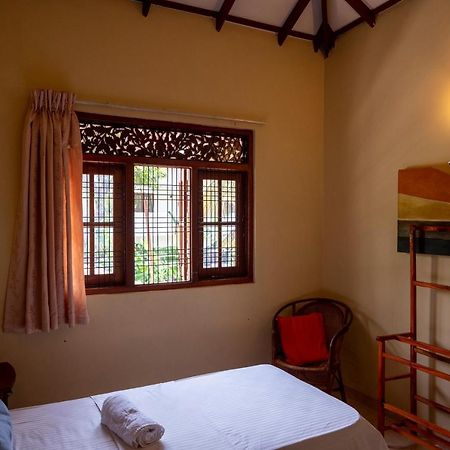 The Tourist Balcony Apartment Negombo Ngoại thất bức ảnh