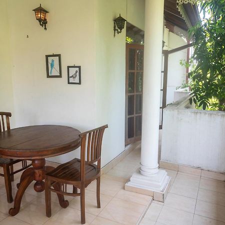 The Tourist Balcony Apartment Negombo Ngoại thất bức ảnh