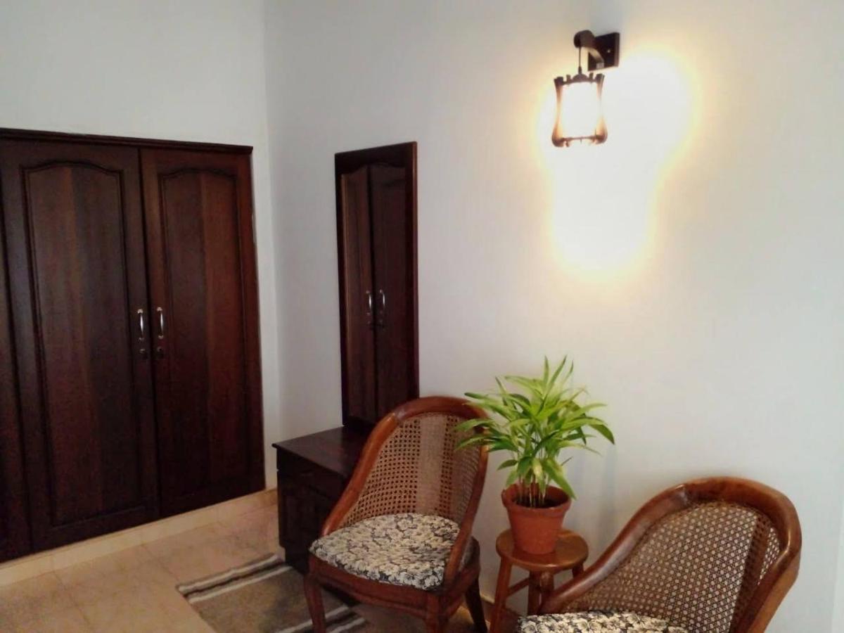 The Tourist Balcony Apartment Negombo Ngoại thất bức ảnh